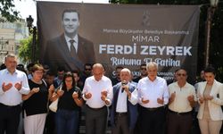 Turgutlu’da Ferdi Zeyrek’e vefa: Lokmalar dualarla dağıtıldı