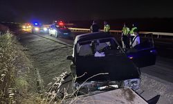 Otomobil su kanalına uçtu: 1 yaralı