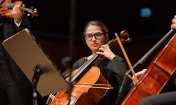 Kadına yönelik şiddete müzikle dikkat çekti