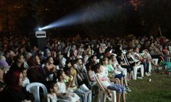 Sandalyeni kap gel: Ahmetli’de film gecesi başlıyor!