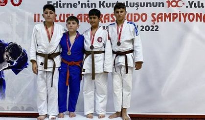 Yunusemreli judocular uluslararası turnuvada kürsüde