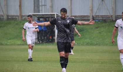 Manisaspor ve Çeşme Belediyespor dostluk maçına çıktı
