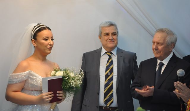 Aziz Yıldırım, Manisa'da nikah şahidi oldu