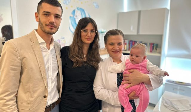Nisa bebek minik bedeniyle hayata tutundu