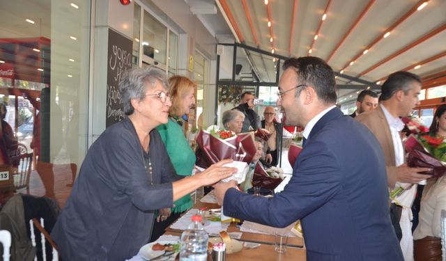 İYİ Parti’den 24 Kasım Öğretmenler Günü etkinliği