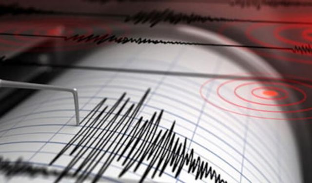 Japonya'da 7,4 büyüklüğünde deprem: Tsunami uyarısı verildi