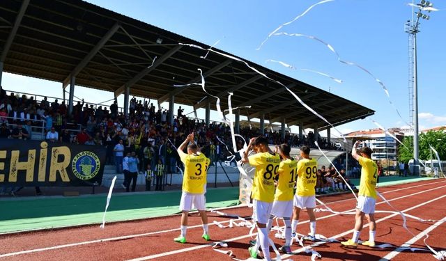 Alaşehir Belediyespor, Kırkağaç Acar İdmanyurdu'nu farklı yendi