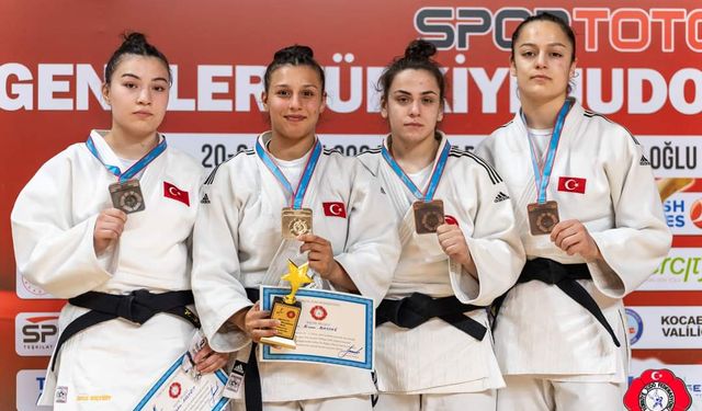 Yunusemreli Judocular Türkiye Şampiyonası'nda Manisa'nın gururu oldu