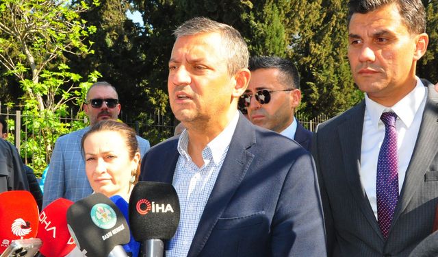 CHP lideri Özel: "Siyasi ayrım yapmaksızın hizmet edecekler"
