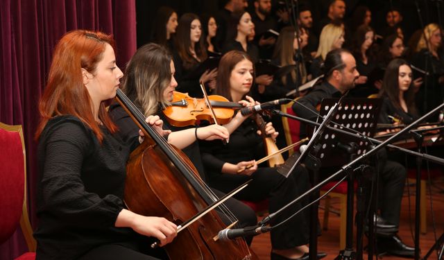 Manisa’da Türk Tasavvuf müziği konseri düzenlendi