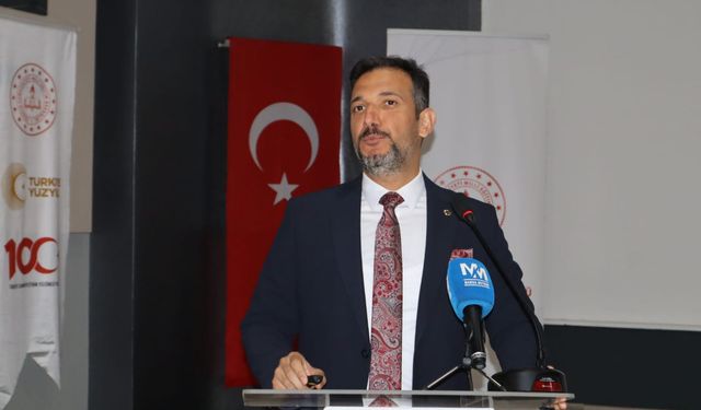 İl Milli Eğitim Müdürü, Türkiye Yüzyılı Maarif Modeli’ni anlattı