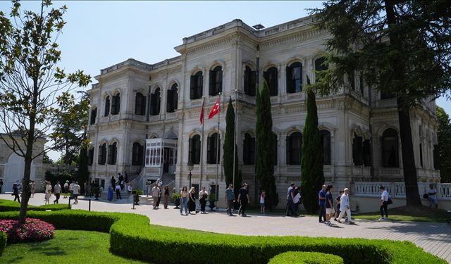 Yıldız Sarayı'na yoğun ilgi: Restorasyon sonrası bir haftada 39 bin ziyaretçi