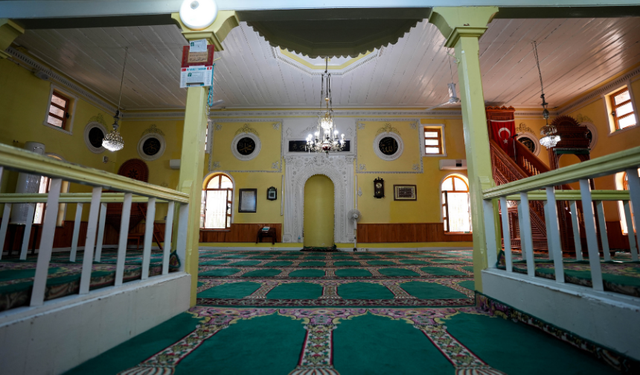 İzmir'de SGK borçlarını ödemek için cami ve okul takas olarak önerildi