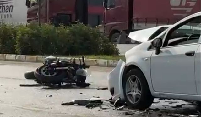 Ters şeritten gelen araç motosikletle kafa kafaya çarpıştı, 1 ölü 1 yaralı