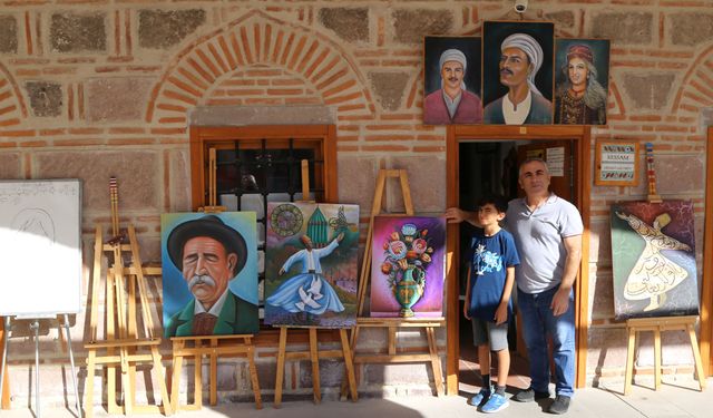 Manisa'da Çocuk ve gençlere resim sanatını ressam