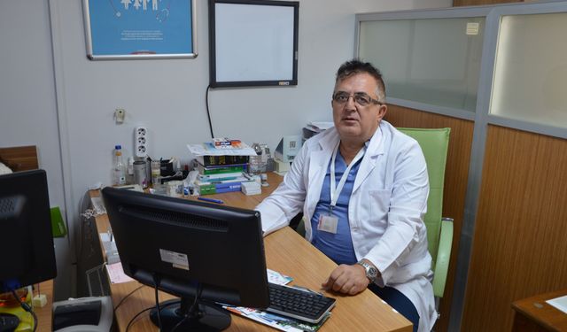 Sevilen doktor 18 ay için geldi 28 yıldır görev yapıyor