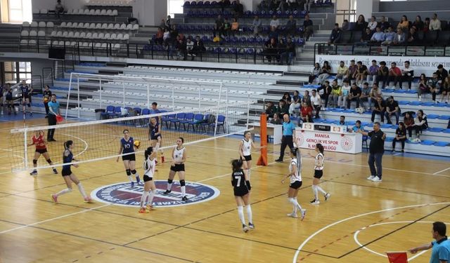 Kadın Voleybol Takımı Sezonu Deplasmanda Açacak