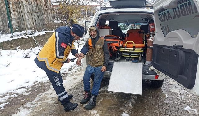 Yaylada mahsur kalan vatandaşı acil sağlık ekibi kurtardı