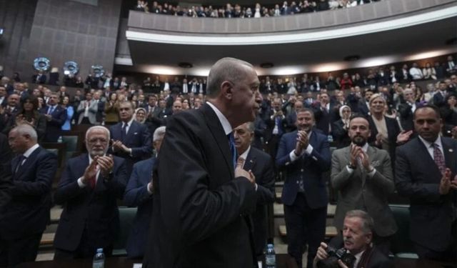 AK Parti’nin seçim planları; Cumhurbaşkanı Erdoğan aday olabilecek mi?