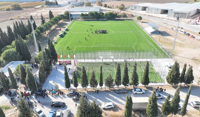 Manisa’ya 245 seyircili yeni futbol sahası kazandırıldı