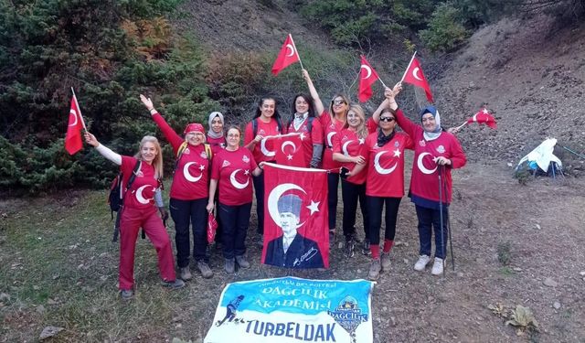 TURBELDAK Cumhuriyetin 101. Yılına özel yürüdü