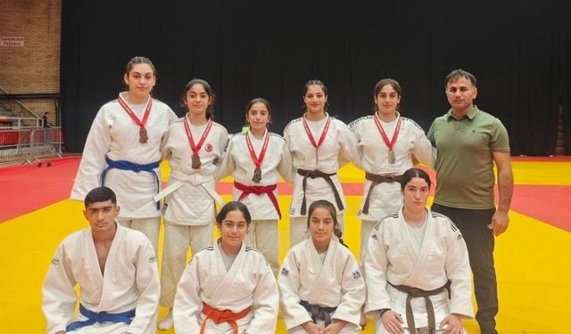 Manisa 45 Spor Kulübü Judo Takımı Bosna’dan büyük zaferle döndü