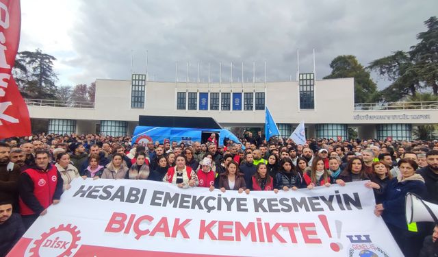 İzmir'de maaş krizi: Binlerce işçi iş bıraktı