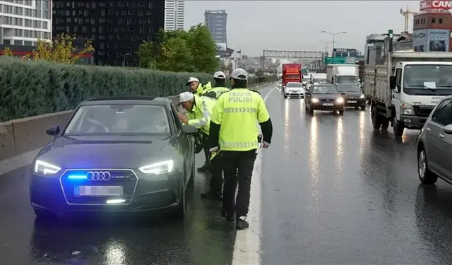 1 yılda toplam 6 bin araca çakar cezası