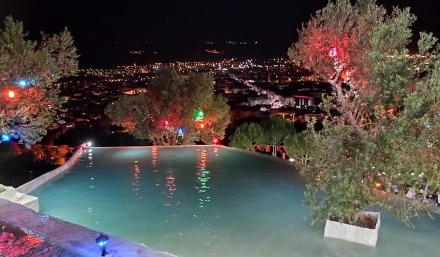 Soma'da 301 madenciye vefa: Gözyaşları şelalesi duygulandırdı