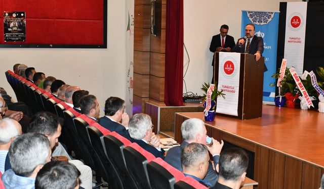 Manisa'da "Ailede Çözüm Becerileri" konferansı düzenlendi