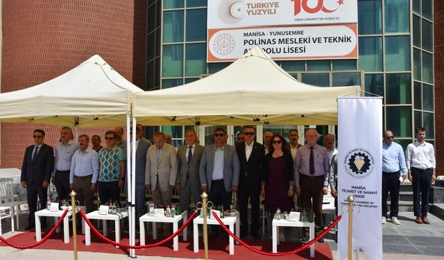 Manisa’da geleceğe yatırım: 35 firma öğrencilerle buluştu