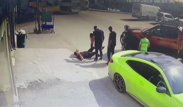 Şaka kazaya dönüştü: Kamyonetin çarpmasıyla ayağı kırıldı, telefonu bırakmadı
