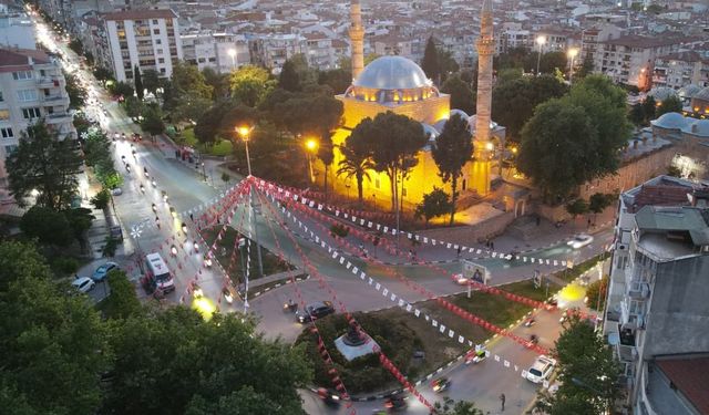 Manisalı motorculardan 19 Mayıs korteji