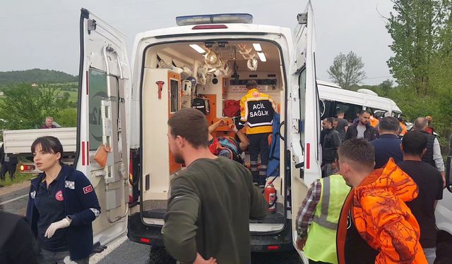 Elazığ’da traktörün altında kalan kişi yaralandı