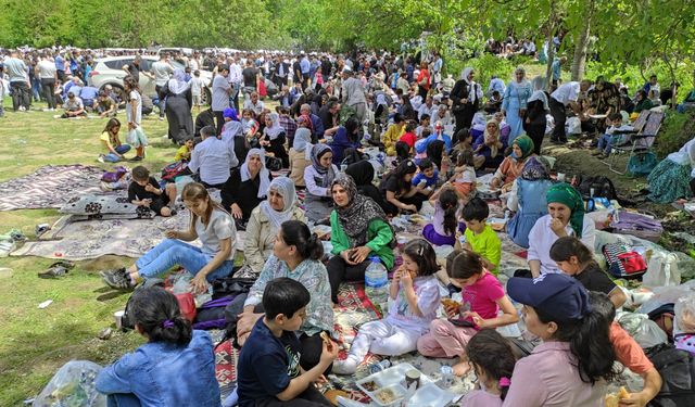 Güvenliğin sağlandığı köylerine 35 yıl sonra döndüler
