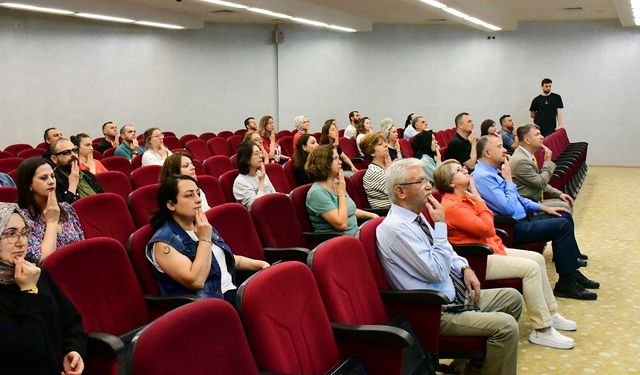 MCBÜ personeline uygulamalı ofis egzersizleri semineri verildi
