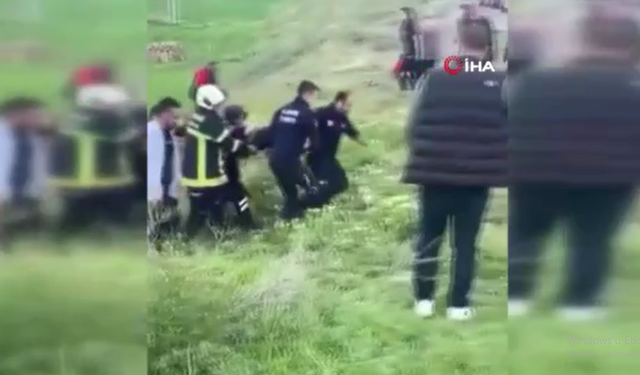 Öğrenci servisi devrildi: 15 öğrenci yaralı