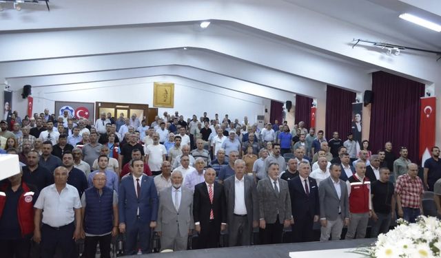 Salihli’deki toplantıda ‘Üzümdeki kalıntı’ masaya yatırıldı