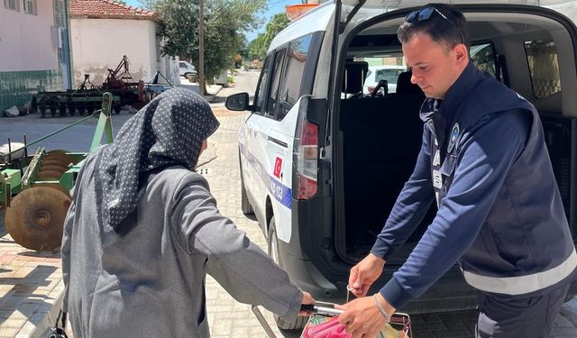 Saruhanlı Belediyesi’nden yaşlı ve engellilere ulaşım desteği