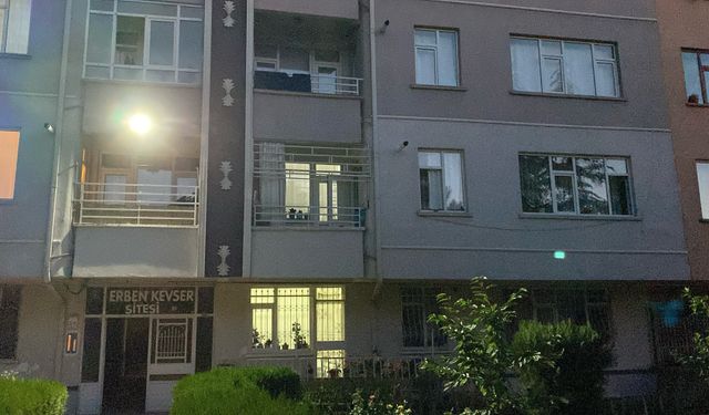 Balkondan düşen çocuk ağır yaralandı