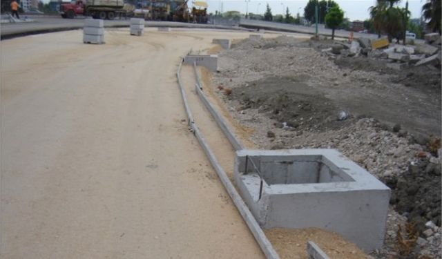 AKHİSAR İSTASYONU YOL KAPLAMASI VE DRENAJ SİSTEMLERİ YAPILMASI İŞİ