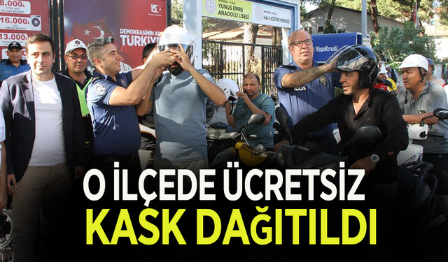 Manisa'da ücretsiz kask dağıtıldı