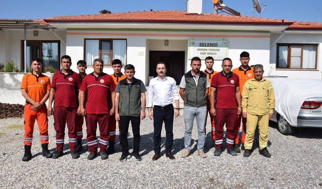 Köy köy gezip uyardı: “Yangını önlemek elimizde”