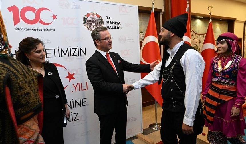 Vali Enver Ünlü ve Eşi Sema Ünlü ev sahipliğinde kabul töreni düzenlendi