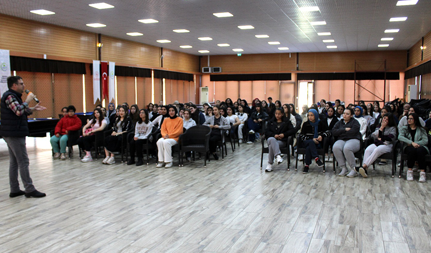 Manisa İsmet İnönü Mesleki ve Teknik Anadolu Lisesi öğrencileri kampta buluştu