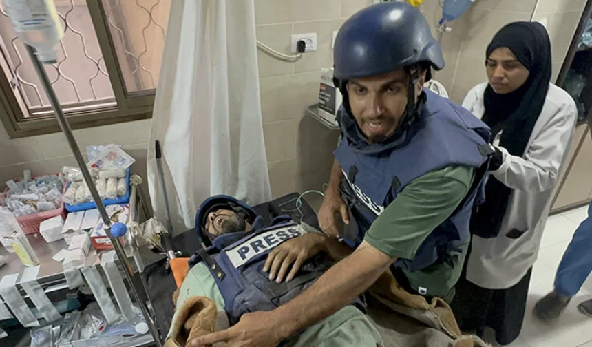 İsrail ordusu gazetecilere saldırdı