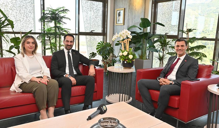 AK Partili Arınç’tan CHP’li başkanlara ziyaret