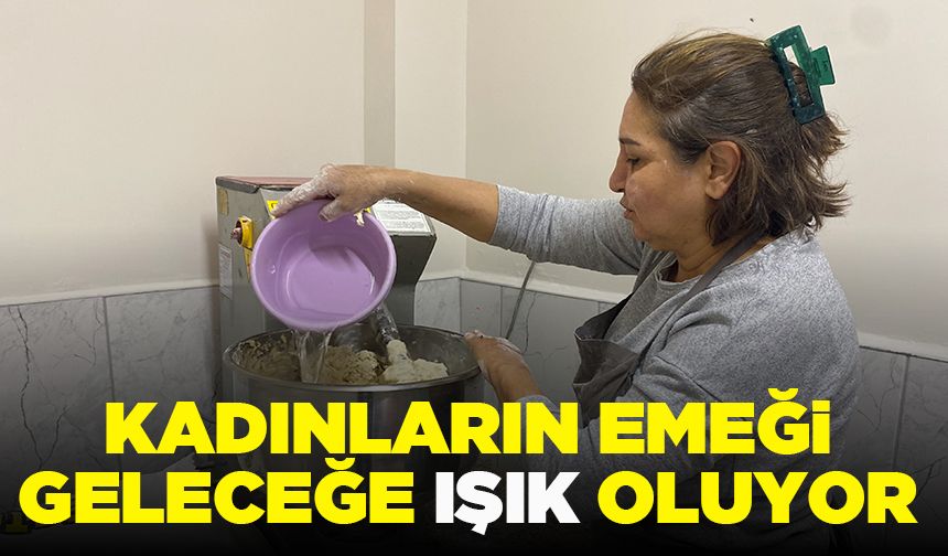 Alaşehir Yunus Emre Derneği, Kadınların Emeğiyle Öğrencilere Burs Sağlıyor