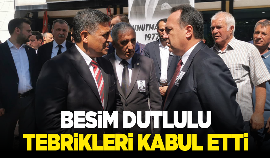 Besim Dutlulu ilk tebrikleri meclis çıkışında kabul etti