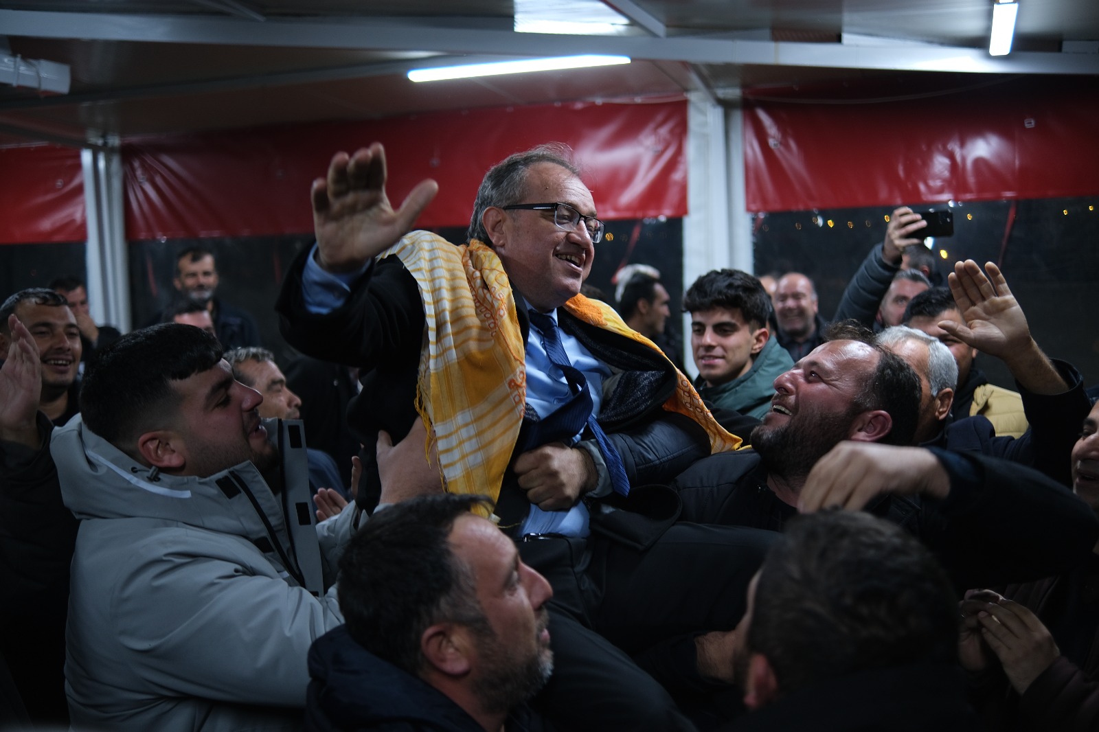 AK Partili Tonguç'un miting havasında geçen Sancalklıbozköy ziyareti-1